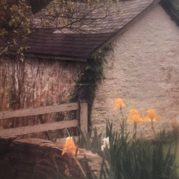 Framed Huddle Image, Spring House, Signed by Linda J. Huddle '91, Professionally - Picture 8 of 9